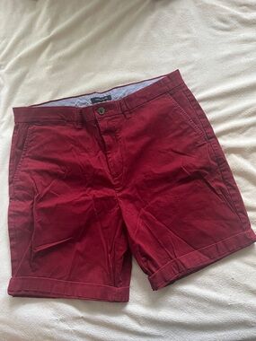 Tommy Hilfiger Men's Red Cotton Chino Shorts (size 36)